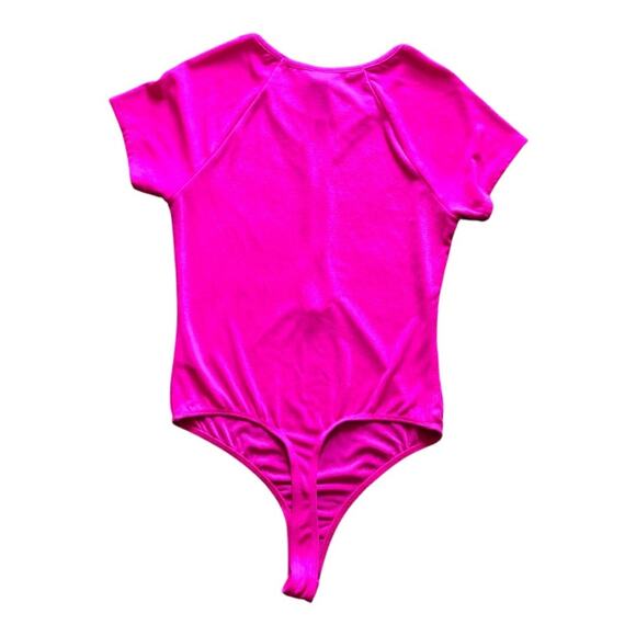 Wild Fable NWT Womens Trendy Cut-Out Sleek Bodysuit Bold Vibrant Pink Sz Medium - Picture 4 of 10